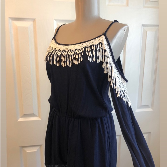 A’gaci navy romper - Picture 2 of 3